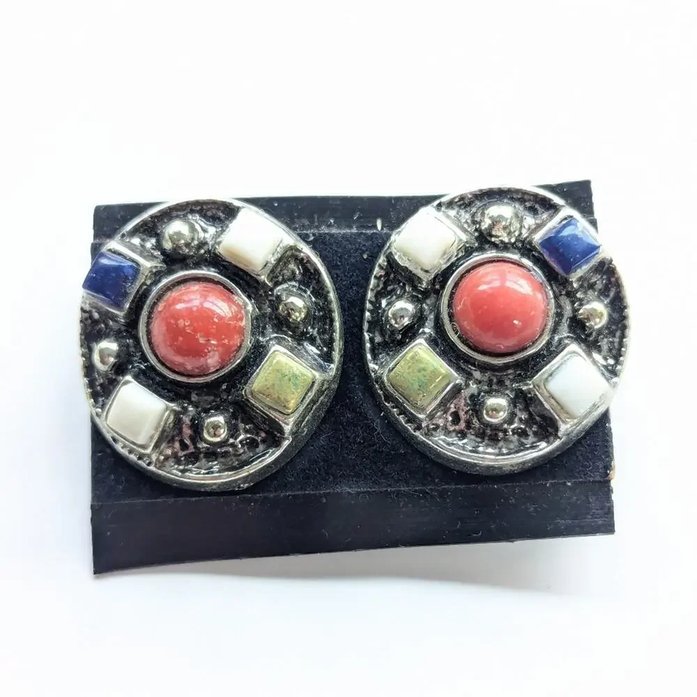 Vintage Lightweight Silver Tone Faux Stone Gripoix Style Lucite Clip On Earrings